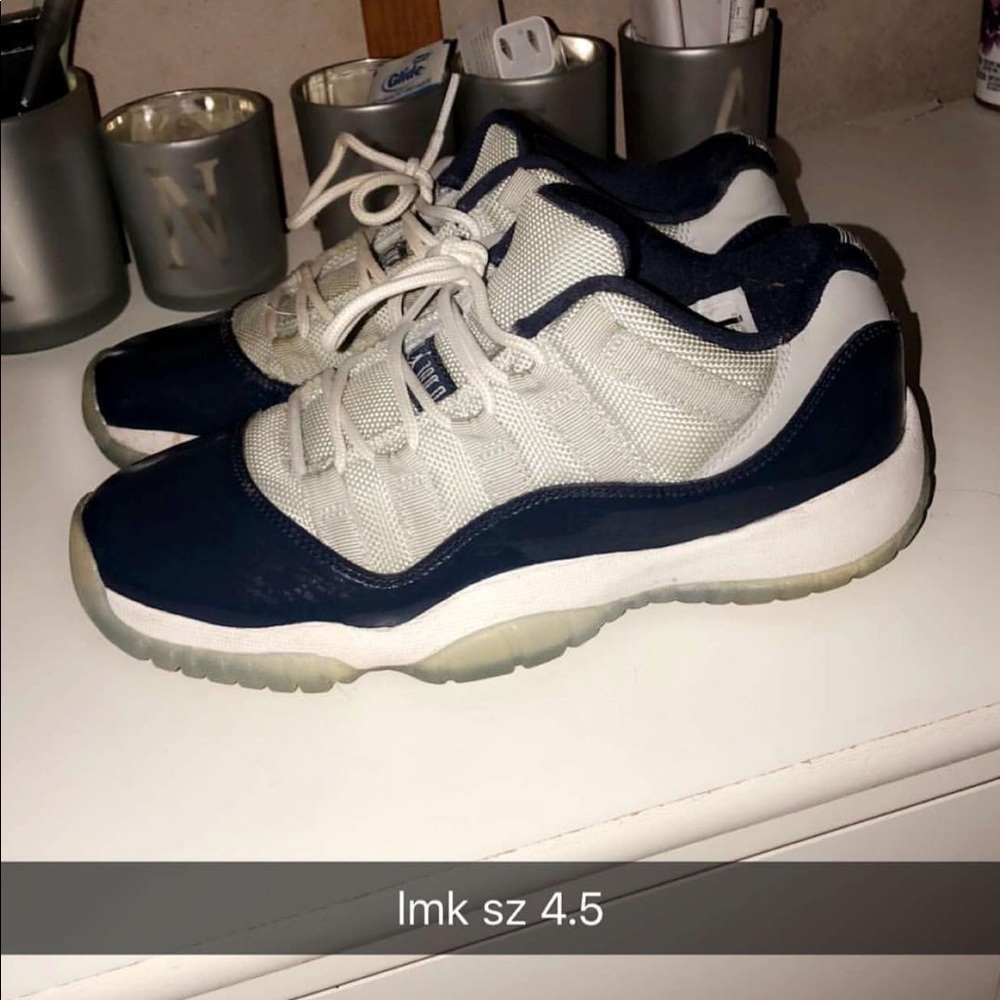 Georgetown Jordan 11’s